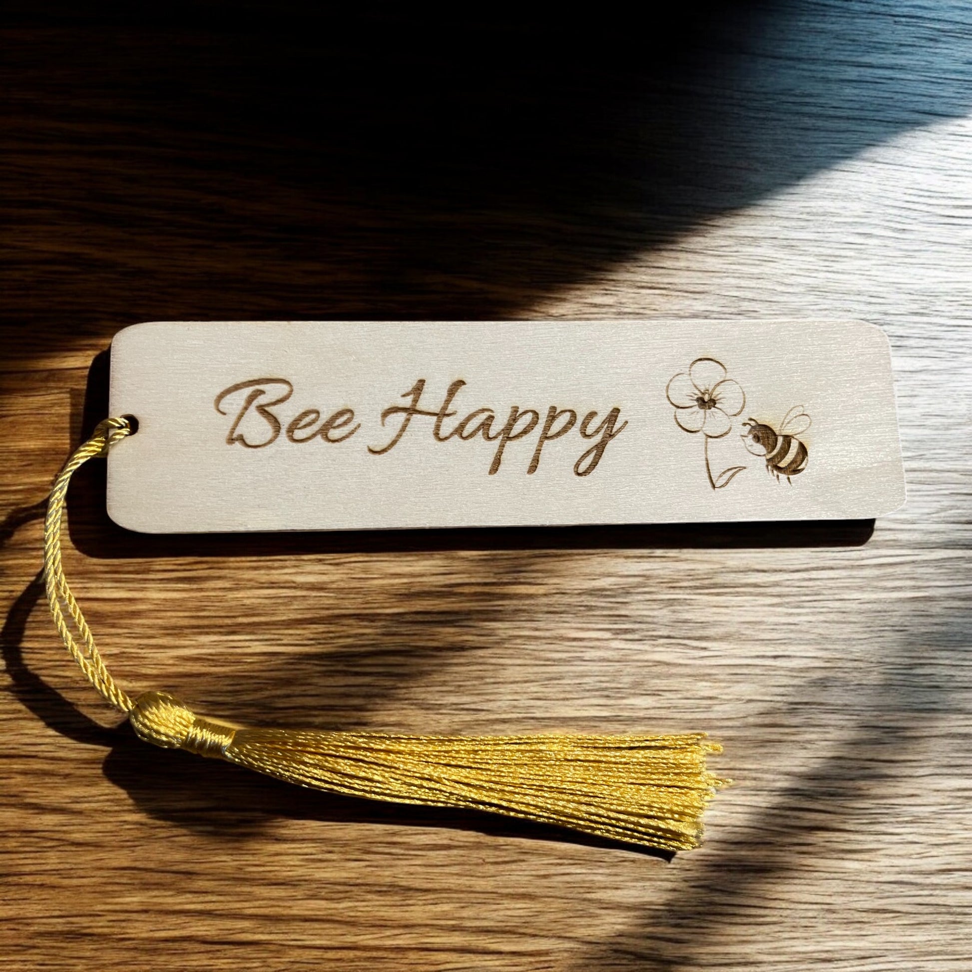 Personalised Bee Happy Bookmark with Bee and Flower | The Great Gift Idea